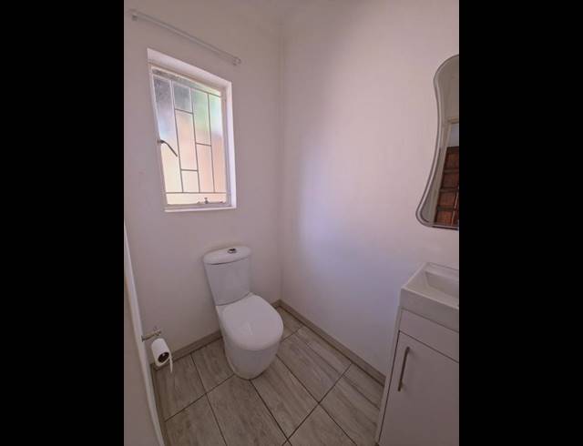 3 BEDROOM TOWNHOUSE FOR SALE IN BRYANSTON